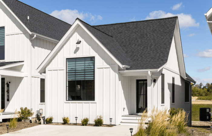 Replacing wood siding with hardie board